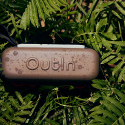 Outin Eva Protective Case - kaitsevutlar (Maple Brown)