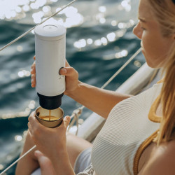 OutIn Nano 2 (Pearl white) – reisikohvimasin